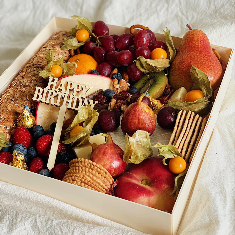 How long do charcuterie boxes last?