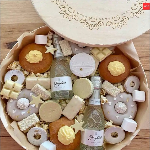 Create a Perfect Christmas Box of Cookies for Loved Ones